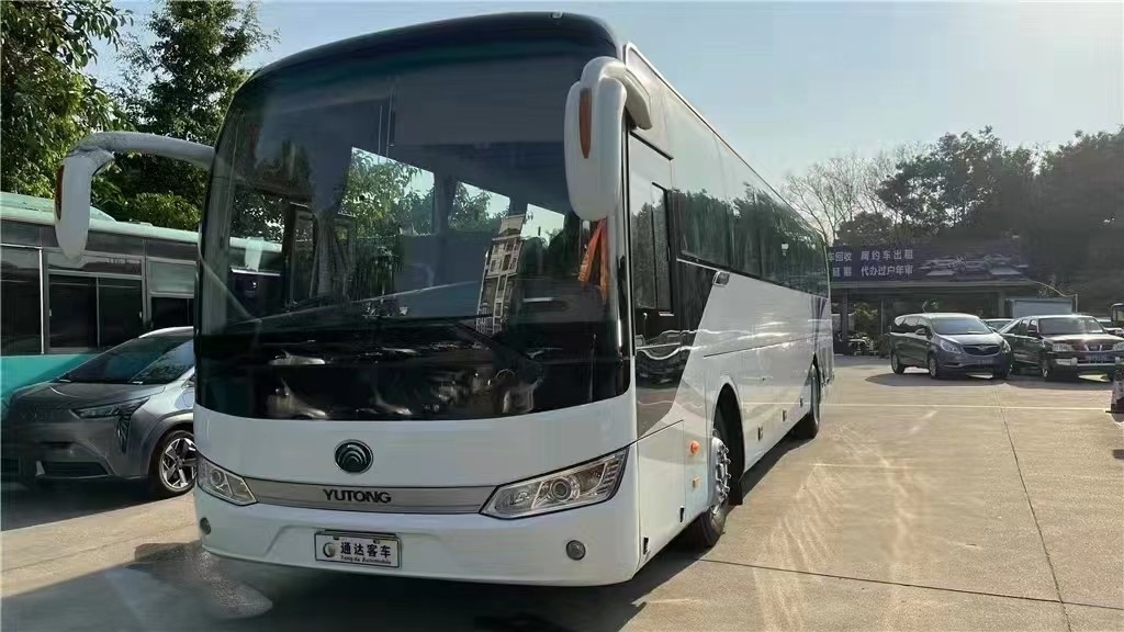 Bus di lusso di viaggio 2017 seconda mano Buss del bus Zk6125HQ di anno 55seat Yutong da vendere