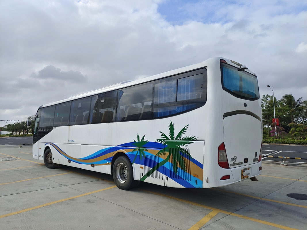 Mano di 55 sedili una seconda trasporta il bus del trasporto di marca di Yutong per le vetture posteriori diesel del motore dell'Africa