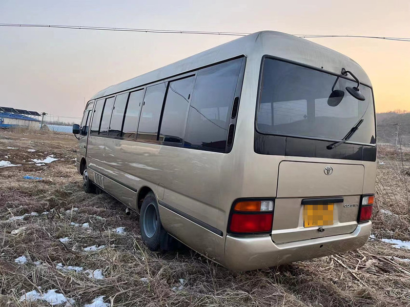 Mano utilizzata Mini Bus di Mini Bus 3RZ Front Engine del combustibile della benzina del bus 30 del sottobicchiere di Toyota seconda