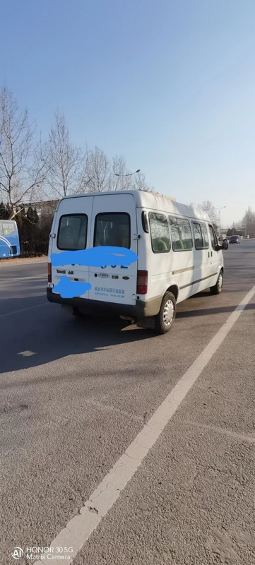 Mini Vans usato 2015 anni ha usato la trasmissione Mini Bus 15 Seater di Ford Hiace Mini Bus Manual
