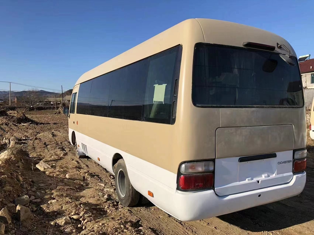 Scuolabus della mano del motore a benzina di Seater Toyota Mini Bus 2TR del bus 23 del sottobicchiere di Toyota secondo