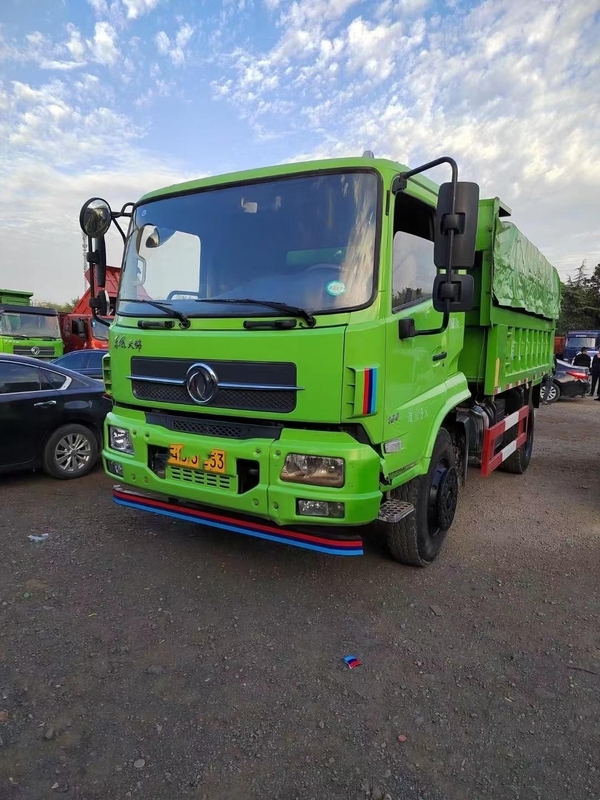 Lo scaricatore utilizzato lasciato di marca 4x2 di Dongfeng dell'autocarro con cassone ribaltabile ha utilizzato gli autocarri con cassone ribaltabile di bassa potenza
