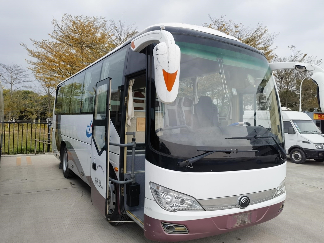 Le corriere utilizzate hanno utilizzato il bus ZK6816H5Y 34 di Yutong mette il condizionatore d'aria a sedere del motore di Yuchai