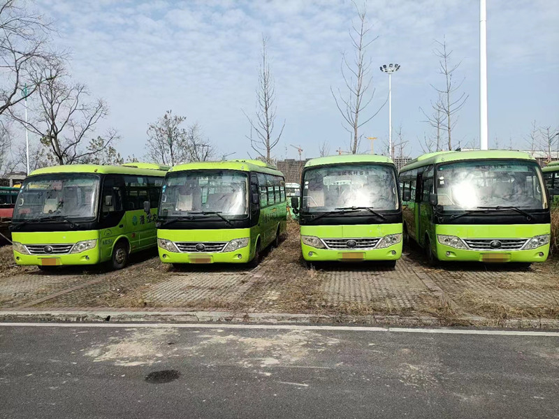 Seconda mano Mini Bus 26 Seater 2015 bus Front Engine Used Supplier di anno ZK6729