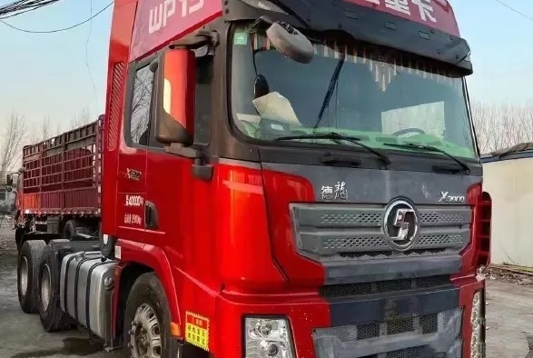 Camion utilizzato del trattore del motore 500hp 6×4 SHACMAN D'LONG X3000 di Weichai della cabina del tetto dei rimorchi di trattore alto