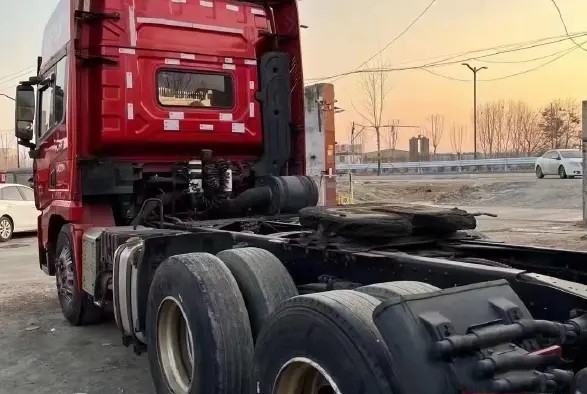 Camion utilizzato del trattore del motore 500hp 6×4 SHACMAN D'LONG X3000 di Weichai della cabina del tetto dei rimorchi di trattore alto