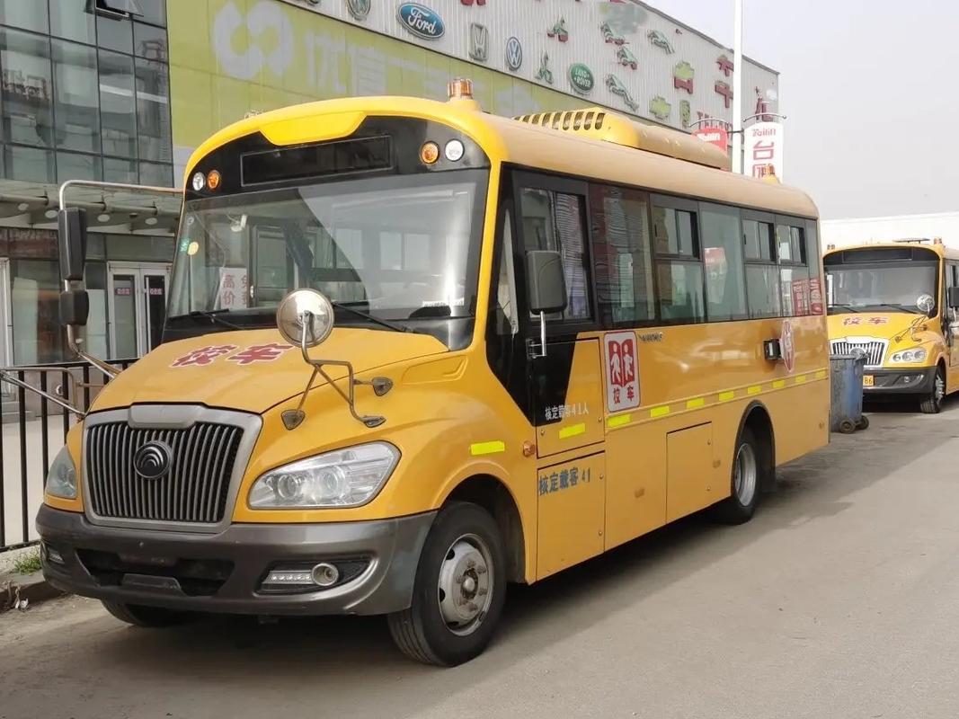 Sedili dello scuolabus usati acquisto 41 7 metri che fanno scorrere bus ZK6729D di Windows il secondo Yutong