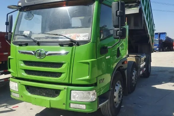 Camion veloce utilizzato della seconda mano JIEFANG del cambio del carico nominale 24.5t dello scarico 220hp 6×2 del camion