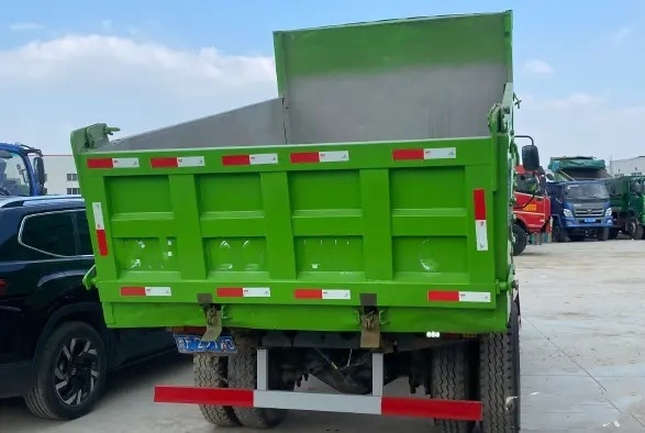 Carico nominale veloce verde estraente 15.37t del cambio di colore SHACMAN SX3310 dell'autocarro con cassone ribaltabile 150hp 4×2