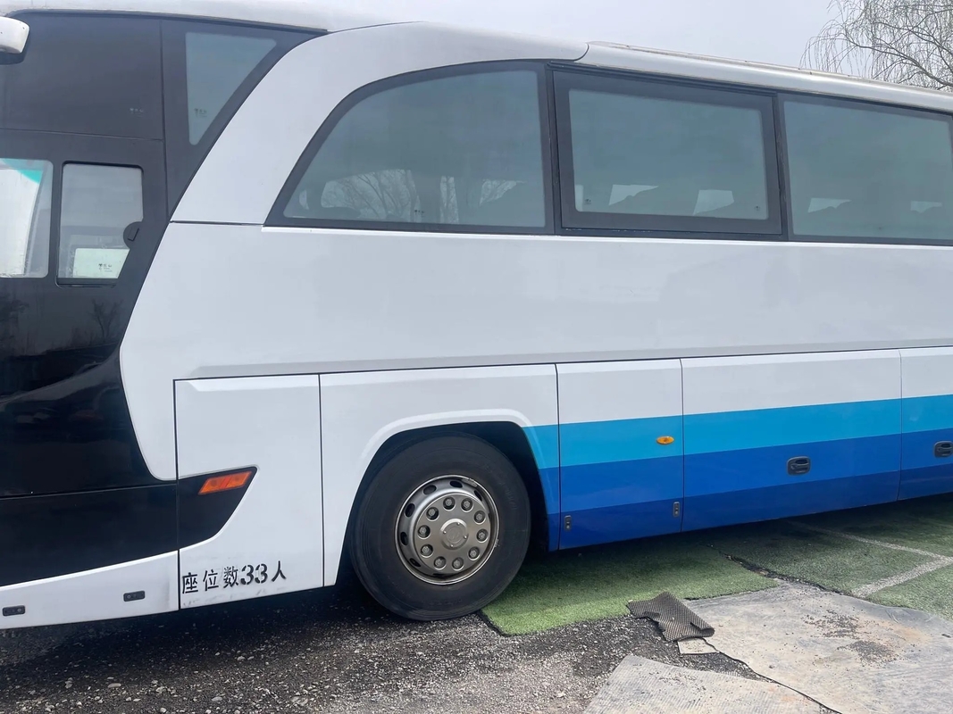 Sedili di lusso usati dei bus 12meters 33 che sigillano la seconda mano Foton BJ6120 del motore di Yuchai della finestra