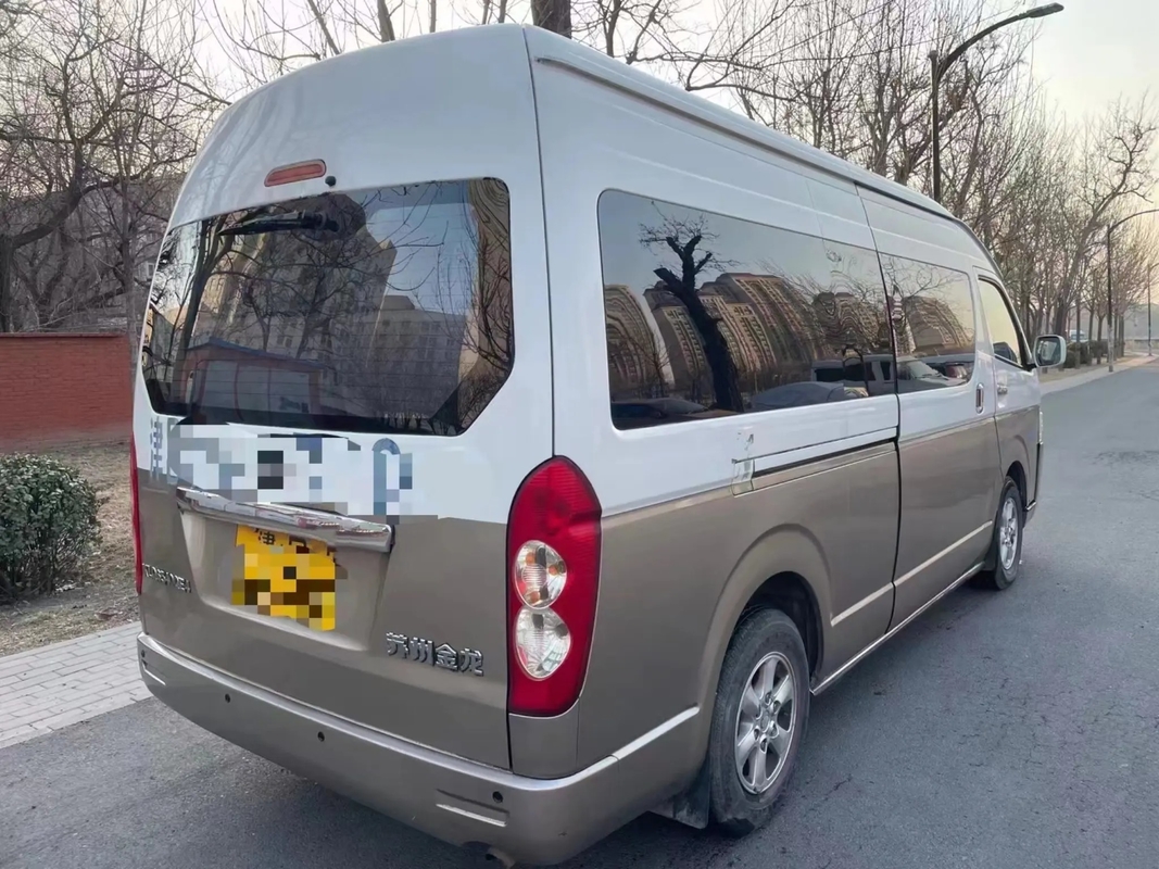 Porta a battenti esterna usata Champagne Color Front Engine del minibus KLQ6540 dei sedili dei furgoni 15 della navetta più su
