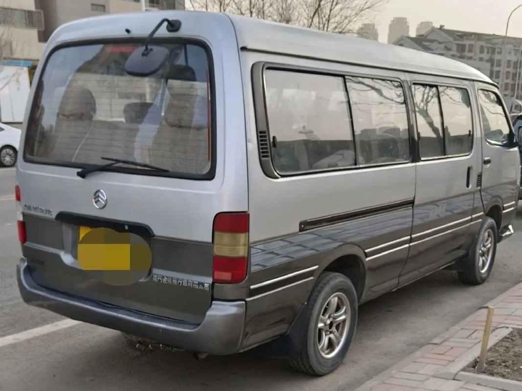 Mini Bus Front Engine usato 14 sedili 5,3 metri di Dragon Hiace XML6532 di scivolamento di colore d'argento dorato della finestra