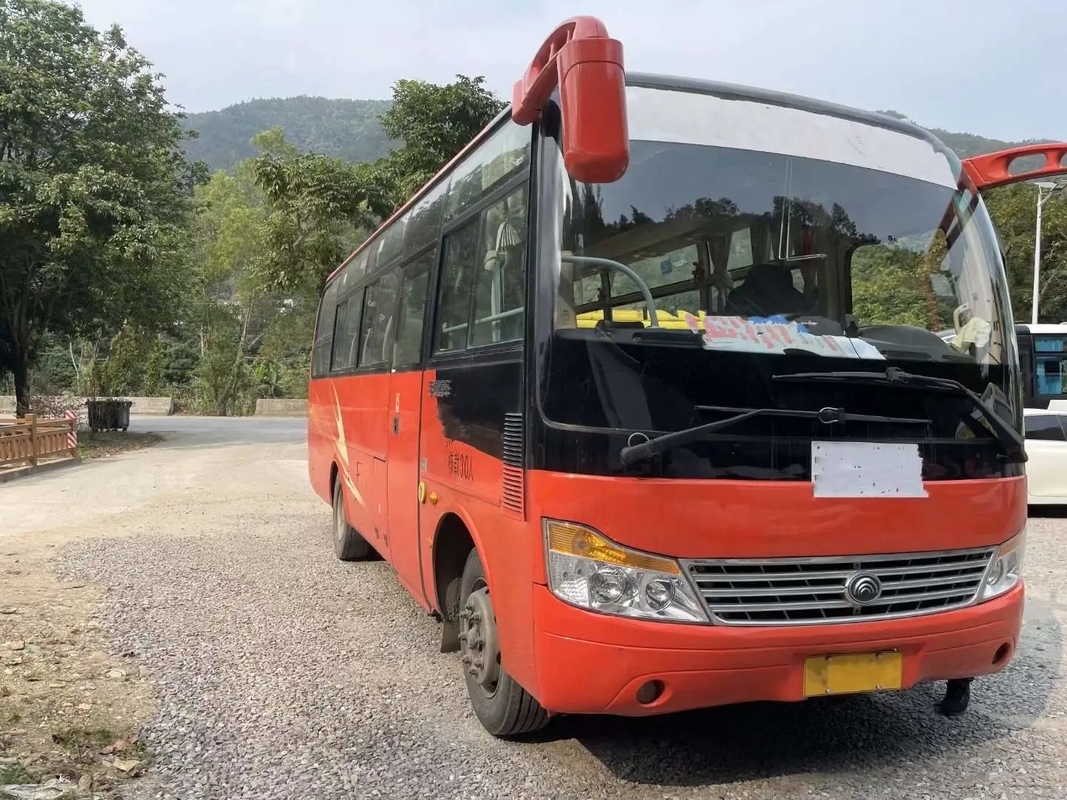 Finestra di scivolamento esterna della porta a battenti dei sedili del bus 30 della seconda mano Front Engine Used Yutong Bus ZK6752D