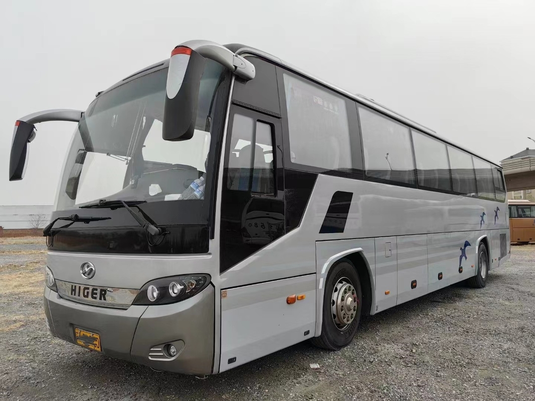 I sedili usati 12 del bus di giro 54 misura il motore con un contatore che dei cilindri di Yuchai 6 le doppie porte argentano mano più alto KLQ6125 di colore la seconda