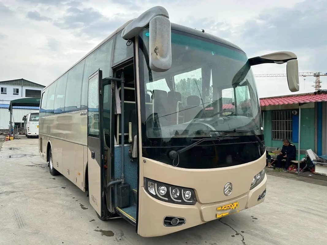 Rv usato prepara il drago dorato XML6897 EURO IV compartimento di bagagli del motore di Yuchai della guida a sinistra di 41 sedile