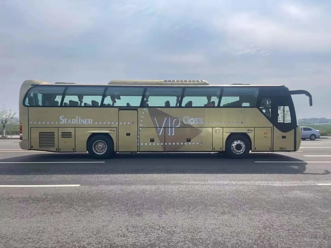 Porta media usata del passeggero del bus 39 dei sedili di Weichai di colore dorato commerciale del motore 336hp 12 metri di bus BFC6120 di Beifang