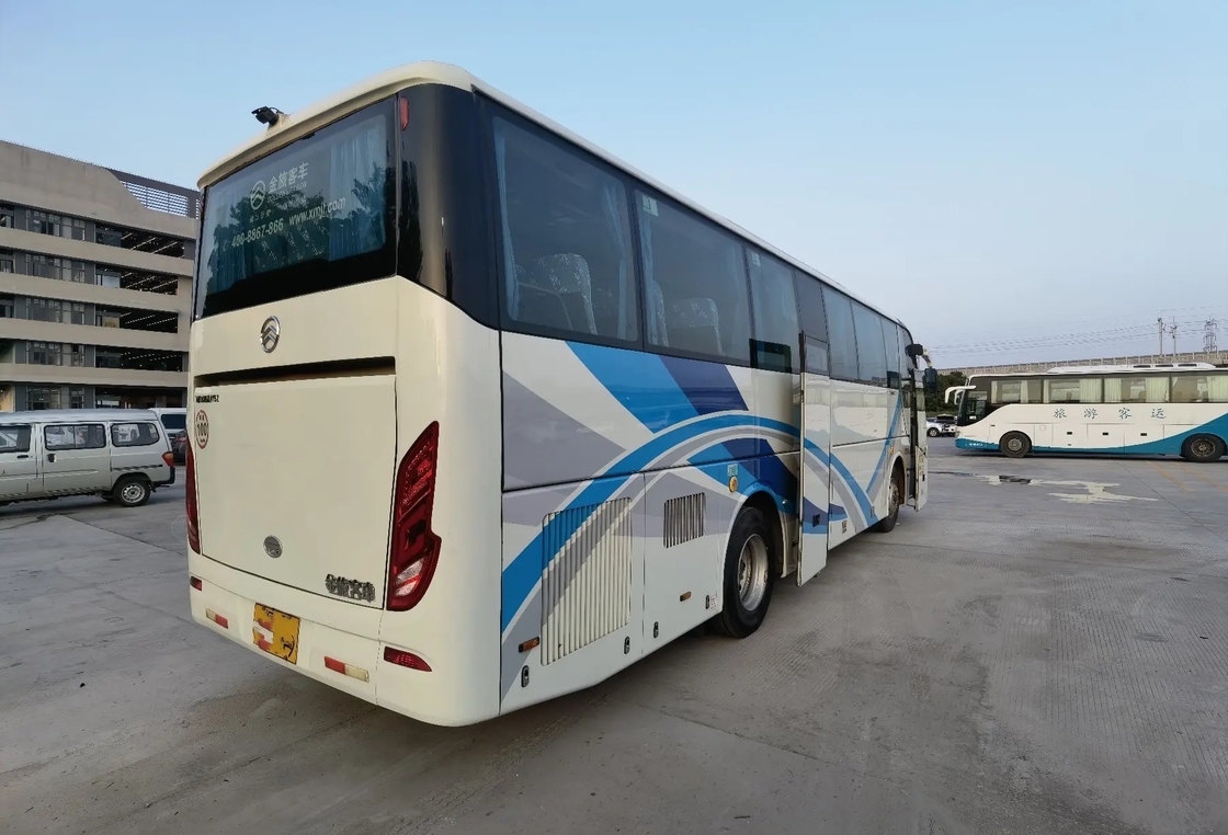 Le vetture di lusso utilizzate 2 porte 80% nuovi 47 mette il secondo motore a sedere dorato 6 Cyliders di Dragon Bus XML6102 Yuchai con il A/C