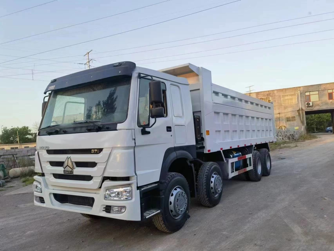Il modo bianco usato dell'azionamento della guida a sinistra 8×4 di colore delle autocisterne 371 cavallo vapore ha utilizzato l'autocarro con cassone ribaltabile di HOWO