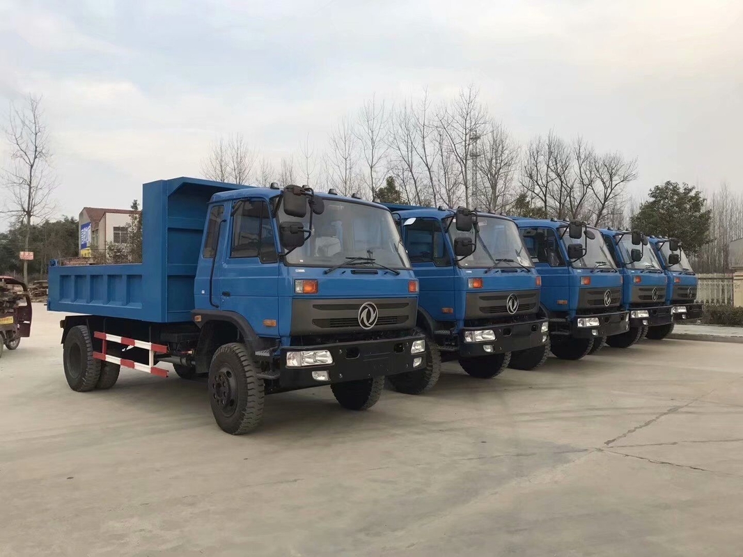 La luce blu usata Tipper Truck Dongfeng Brand 4×2 di colore dello scarico del camion determina il modello Curb Weight 6 tonnellate di RHD