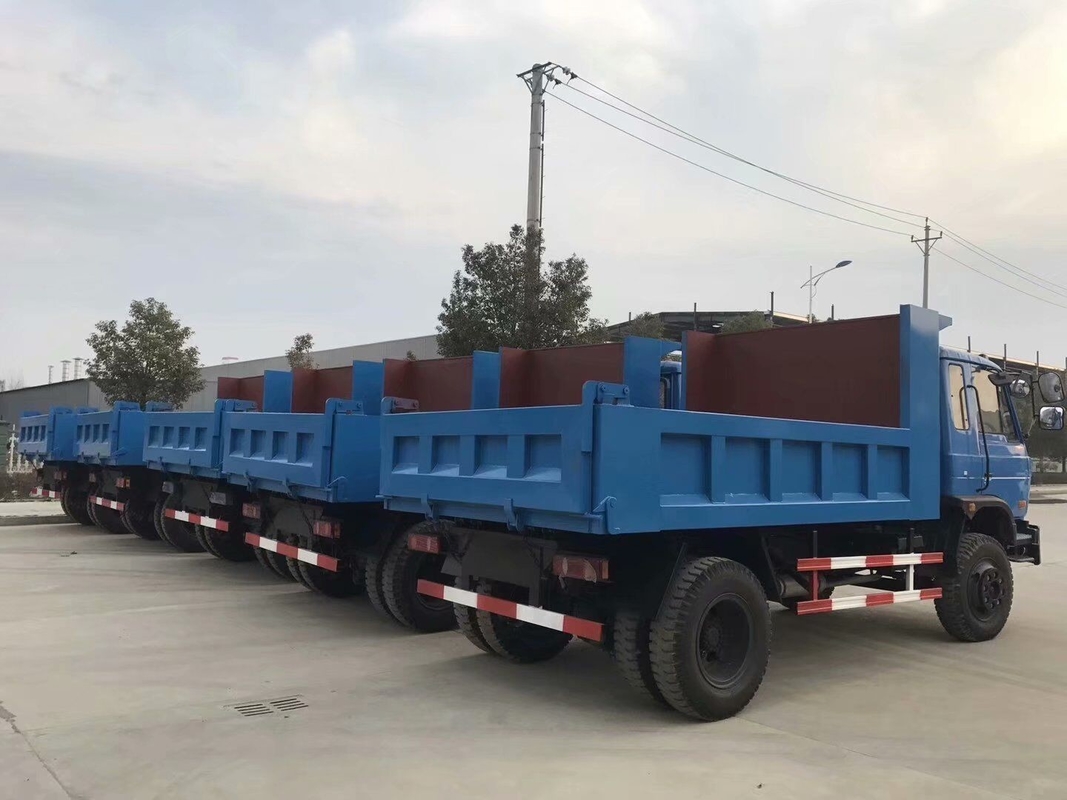 La luce blu usata Tipper Truck Dongfeng Brand 4×2 di colore dello scarico del camion determina il modello Curb Weight 6 tonnellate di RHD
