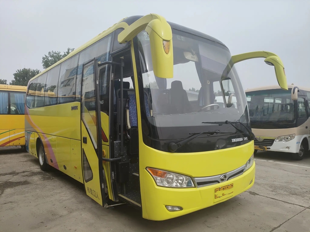 Mini Coach usato bus XMQ6802 di Kinglong della mano della singola della porta di 2015 sedili di anno 33 di bagagli del compartimento finestra di sigillamento secondo