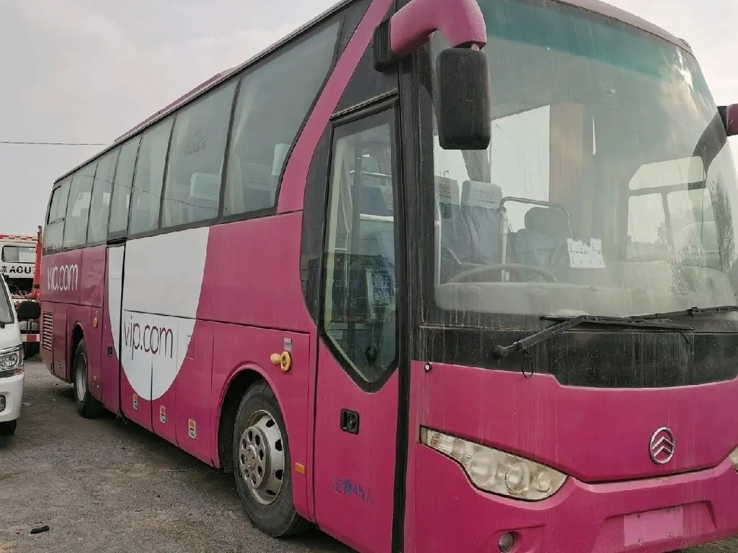 Motore raro utilizzato Dragon Bus dorato XML6103 della molla a lamelle del condizionatore d'aria dei sedili di Double Passenger Door 45 della vettura del bus