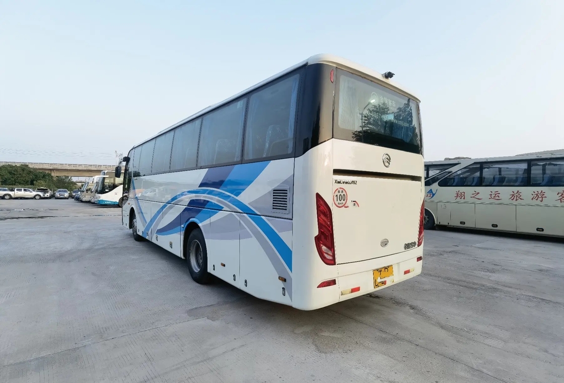 Bus utilizzato di viaggio sedili medi della porta 47 del passeggero da 2017 anni che sigillano il drago dorato XML6102 del motore di Yuchai della finestra