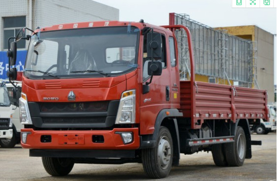Peso di caricamento usato del camion del carico di Sinotruck Howo delle autocisterne 8-10 tonnellate di 4×2 dell'azionamento di guida a destra di modo