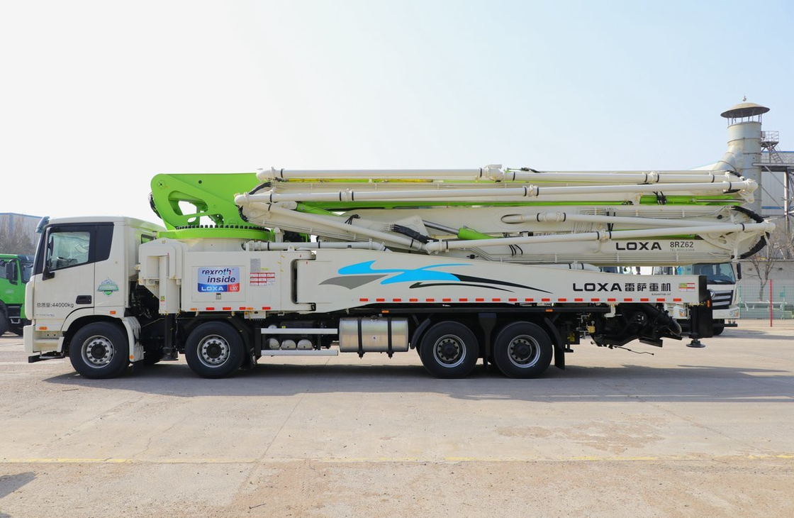 Camion pompaggio usato 56 metri di lunghezza tubo 6×4 Dirve Mode Camion pompaggio foton calcestruzzo
