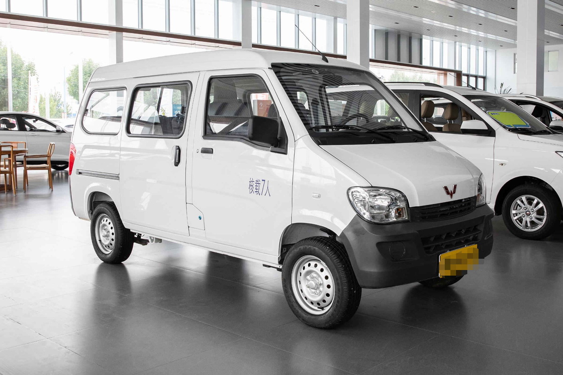 Minibus di seconda mano 7 posti Motore a olio Wuling L2E Minivan Modello Climatizzatore