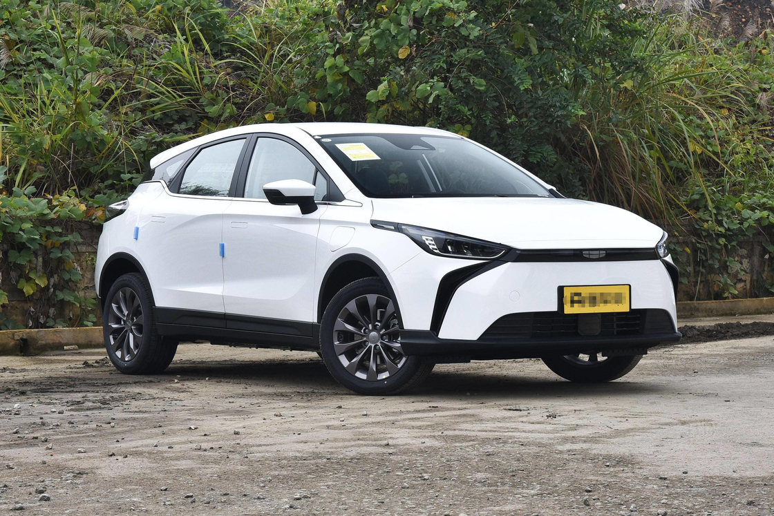 Nuove auto elettriche Geely Atlas M6 Modello 5 sedili 450 km lunghe distanze durata della batteria