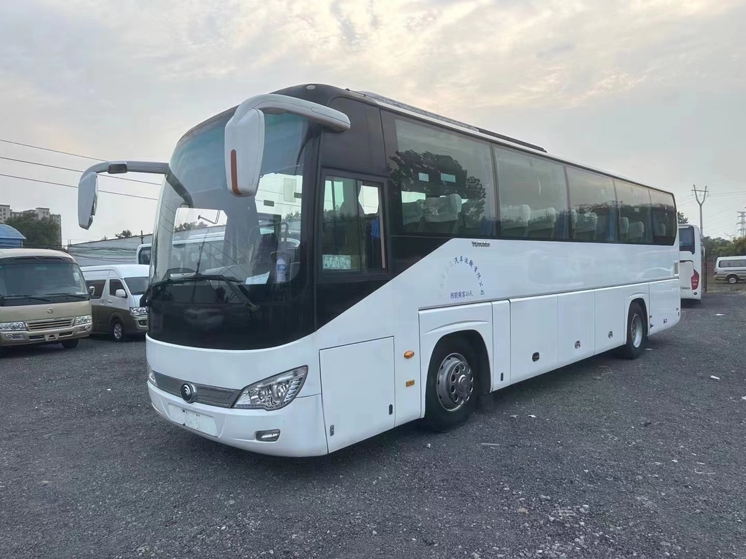 Autobus di seconda mano 2015 Anno doppia porta passeggeri 49 posti Buona aria condizionata