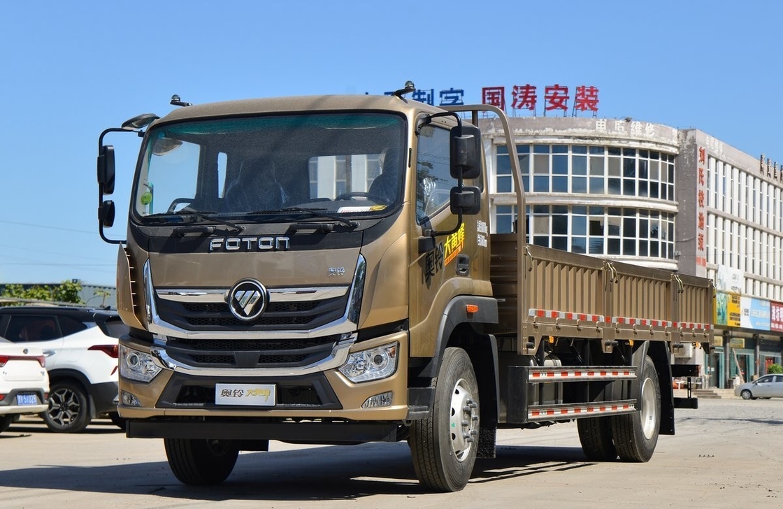 Prodotti medi Foton Cargo Truck Cabina singola e mezza 6,8 metri Motore diesel