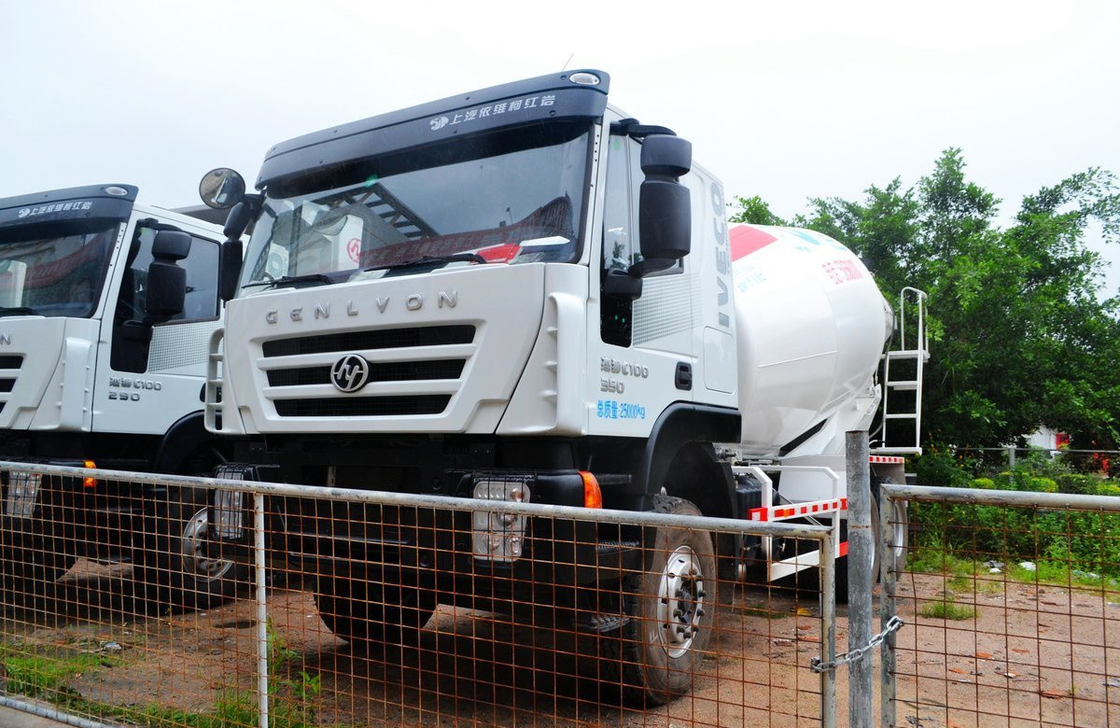 Hongyan 6*4 Iveco Piccolo Camion Mixer Concreto 5 Cubici 10 Pneumatici