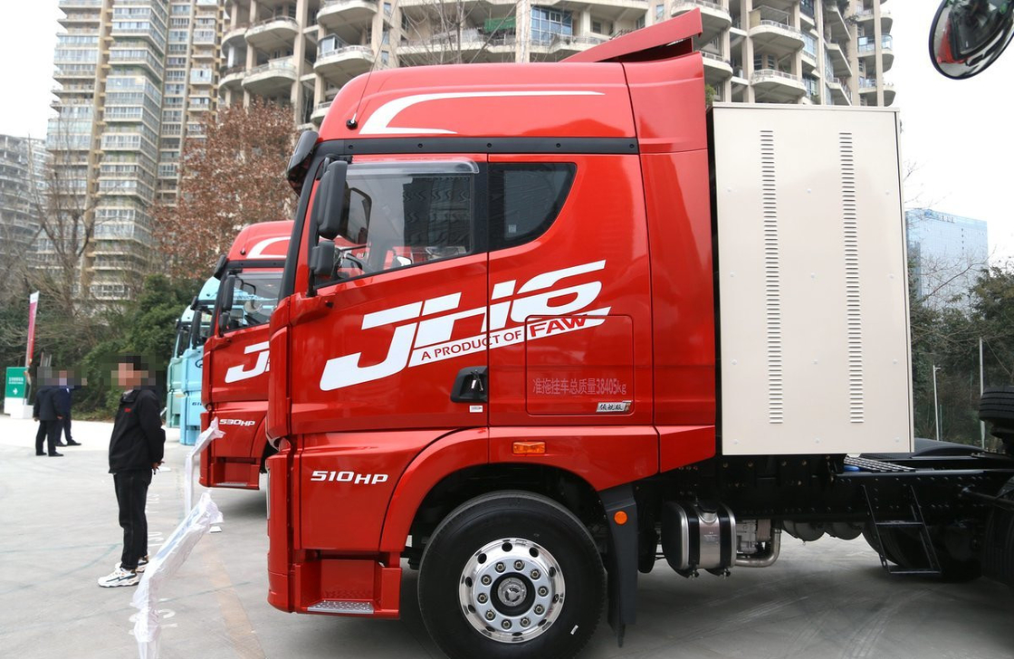 Tractor Trailer Truck Jiefang JH6 6*4 Drive Mode 510hp CNG Weichai Motore Euro 6