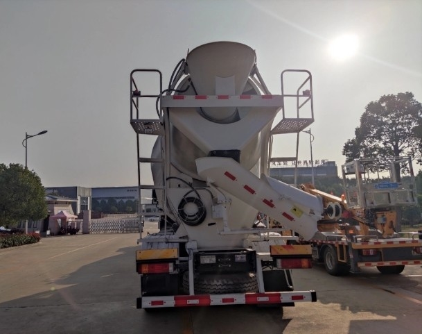 Nuovo e usato Cimento Camion montato Pompa miscelatrice di calcestruzzo 16cbm Camion in vendita