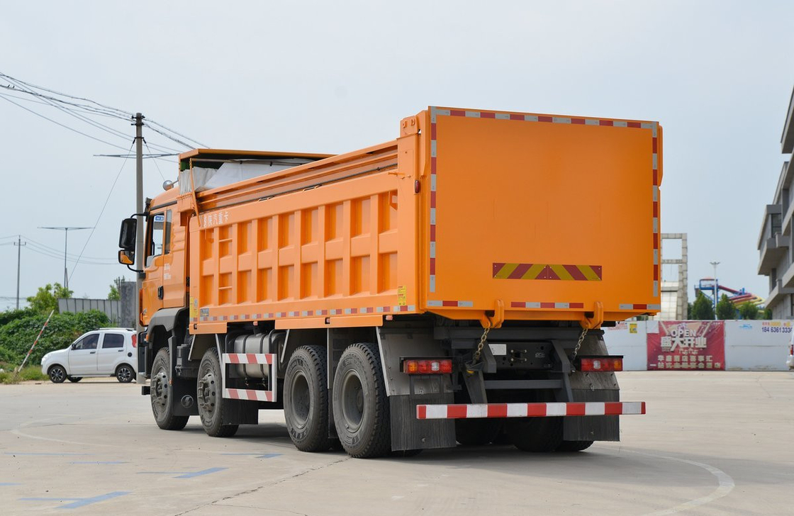 Usato 8*4 Dump Truck in vendita Shacman 430hp Motore a GNC M3000S 11 metri di lunghezza A/C