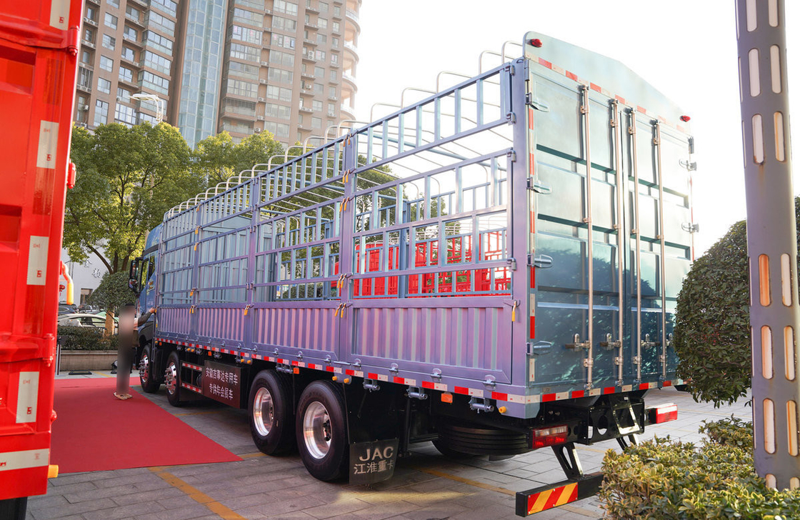 Camion di carico usato 8*4 JAC Fence Box 560hp Cummins Motore ZF Gearbox Cabina a tetto alto