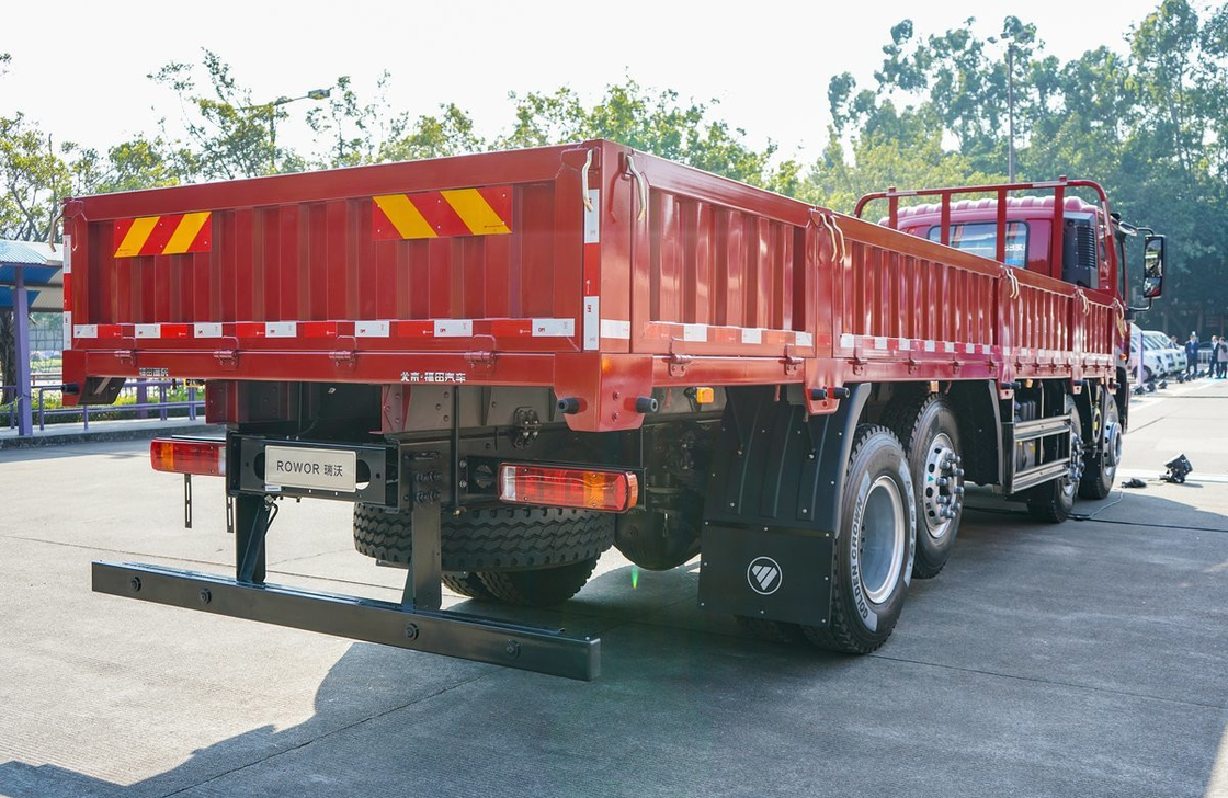 Camion Sino Cargo Usato Motore Yuchai 270 CV 8*2 Modalità di guida 2 sedili Single Sleeper