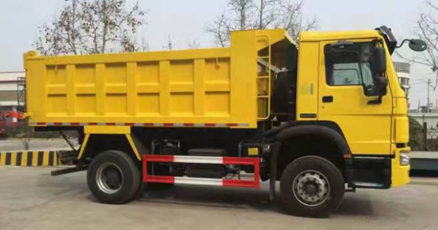 Howo Trucks in vendita Ghana carico 16 tonnellate 300hp molto potente manovra sinistra Euro 2
