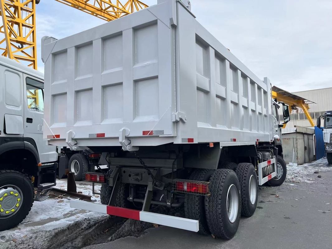 Camion di gomma usato Diesel Howo 6*4 Dumper 380hp Weichai Hohan Modello 20-40 tonnellate carico Euro 3