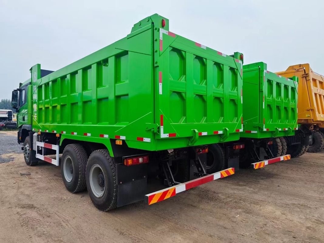 Camion a gomma 40t Usato Shacman 6×4 X3000 Dumper Heavy Duty 375hp Weichai 2021 Anno