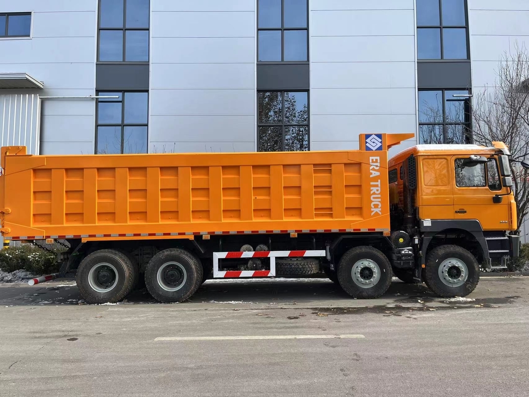 Camionetti di gomma usati In buone condizioni Shacman 400hp 8*4 F3000 Camionetto di scarico 12 pneumatici Cabina standard