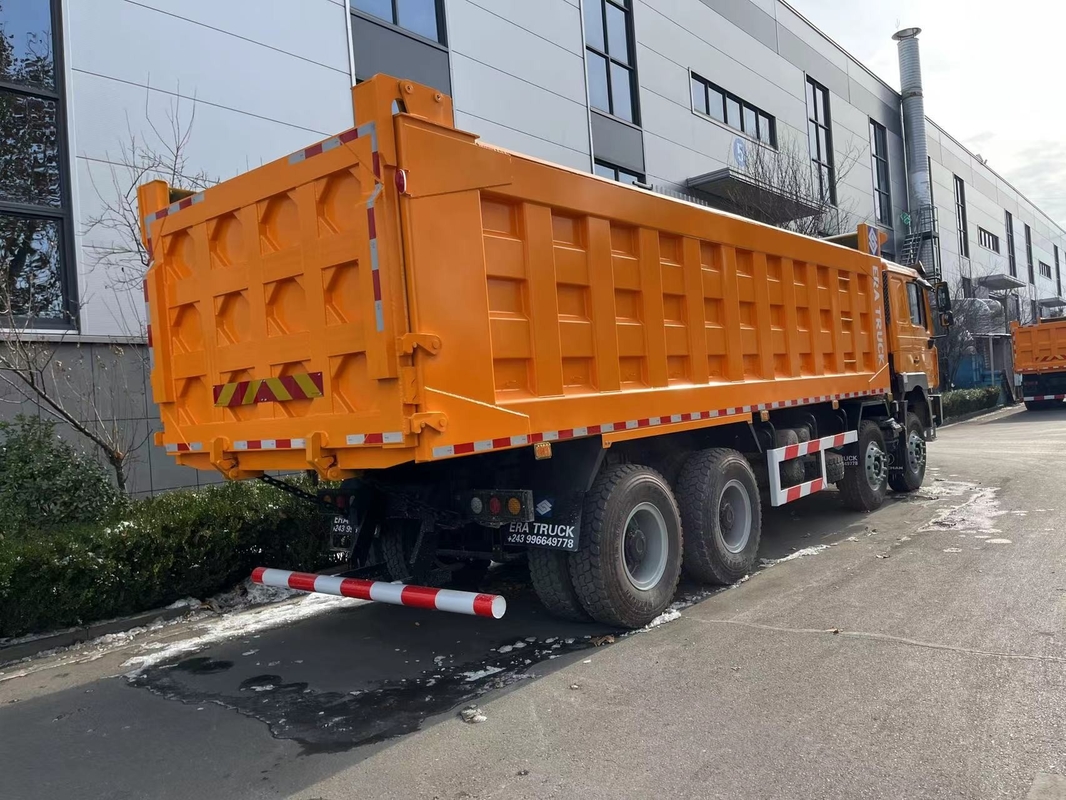 Camionetti di gomma usati In buone condizioni Shacman 400hp 8*4 F3000 Camionetto di scarico 12 pneumatici Cabina standard