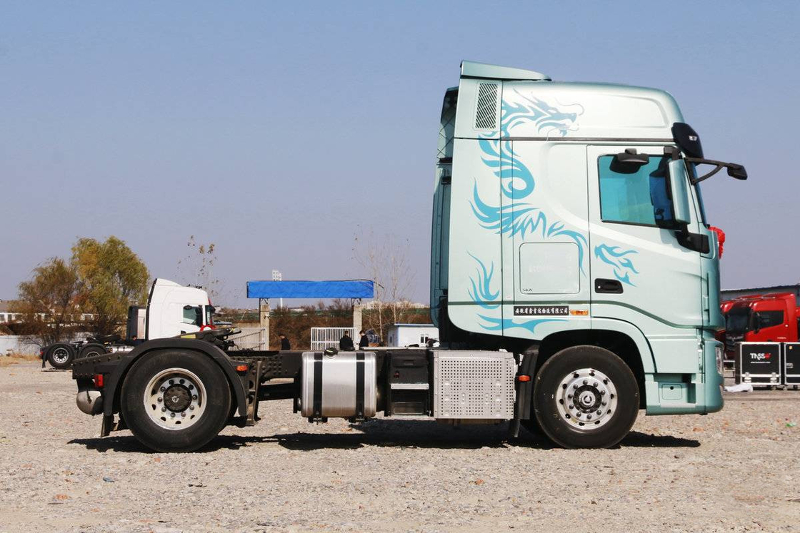 Camion a testa di trattore Eaton 12a marcia Dongfeng GX 4*2 Massa di trazione 35 tonnellate 480 CV Camion pesante
