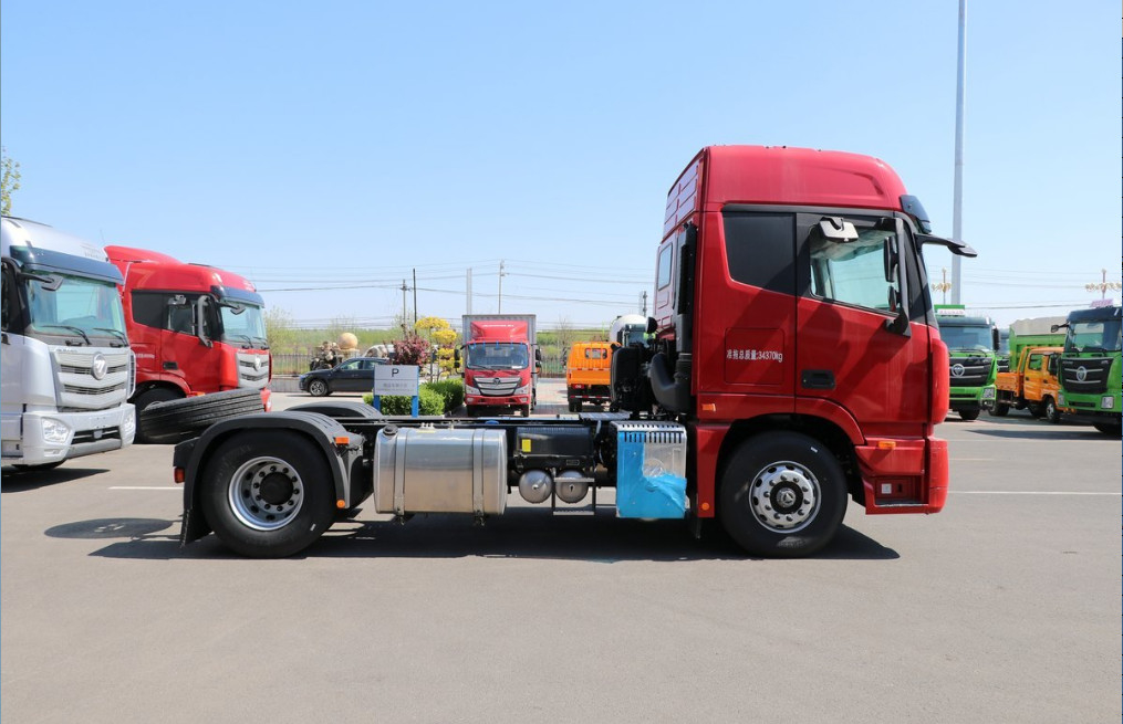 Foton Tractor Truck EST ZF Gearbox Leaf Spring 4*2 Dirve Mode 490hp Cummins Motore Euro 6