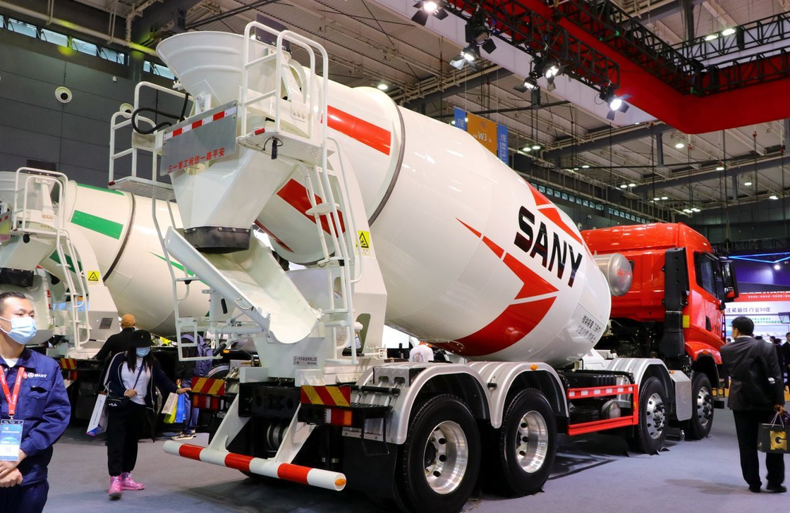 Camion per il trasporto di calcestruzzo 8×4 Sany Mixer 8 Cubic Hino Motore 307hp Trasmissione a 12 velocità
