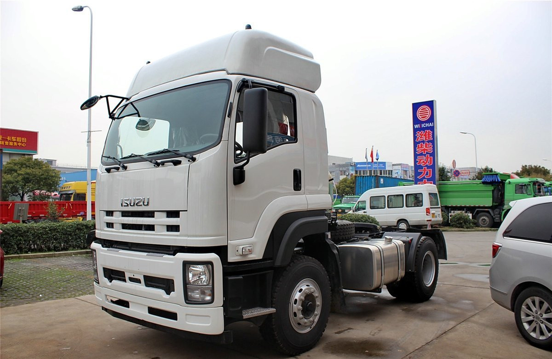 4x2 Tractor Truck Single Deff ISUZU Mover Deisel Motore 350hp Euro 4 Singe di emissioni e mezza cabina