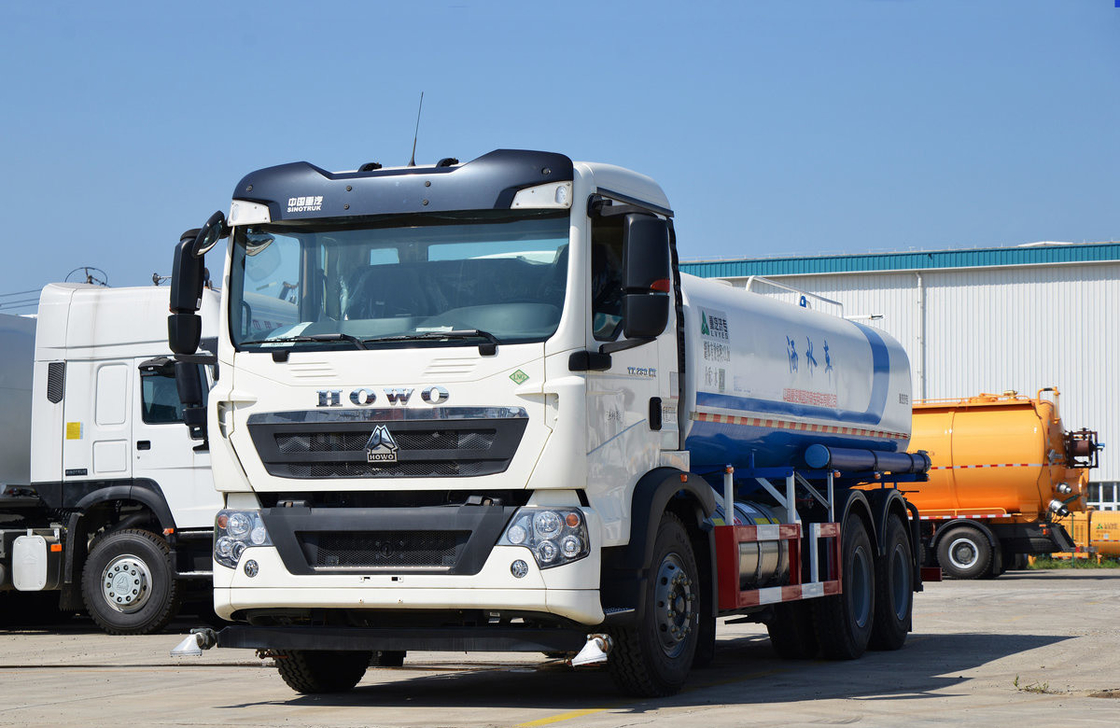 Cisterna dell'acqua Howo 6*4 Sinotruck 10 ruote GNL 260 CV Motore 14 cubo Cisterna LHD/RHD