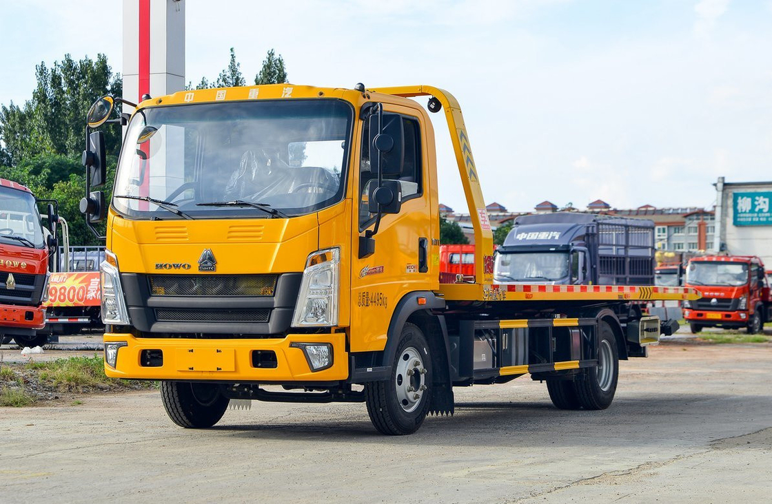 Camion a letto piatto Camion a rimorchio Howo 4*2 Piccolo camion a rimorchio Cabina singola Carico 2 tonnellate LHD/RHD
